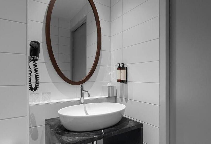 חדר סטנדרט עם נוף, Corendon Amsterdam Schiphol Airport, a Tribute Portfolio Hotel