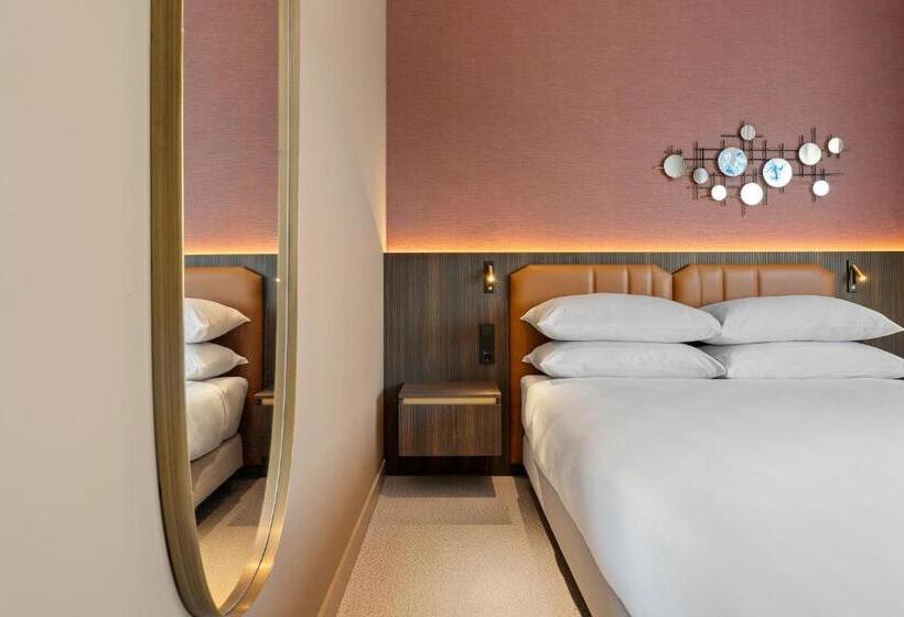 Pokój Standard Łóżko King Size, Corendon Amsterdam Schiphol Airport, a Tribute Portfolio Hotel