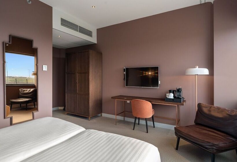 Pokój Standard z Widokiem, Corendon Amsterdam Schiphol Airport, a Tribute Portfolio Hotel