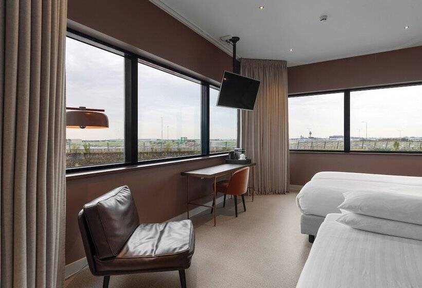 חדר סטנדרט לשלושה, Corendon Amsterdam Schiphol Airport, a Tribute Portfolio Hotel