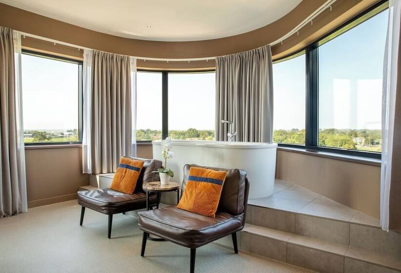 סוויטת סופריור, Corendon Amsterdam Schiphol Airport, a Tribute Portfolio Hotel