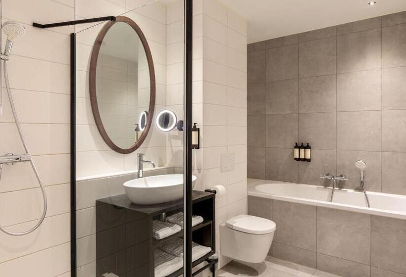 סוויטת ג'וניור מיטת קינג, Corendon Amsterdam Schiphol Airport, a Tribute Portfolio Hotel