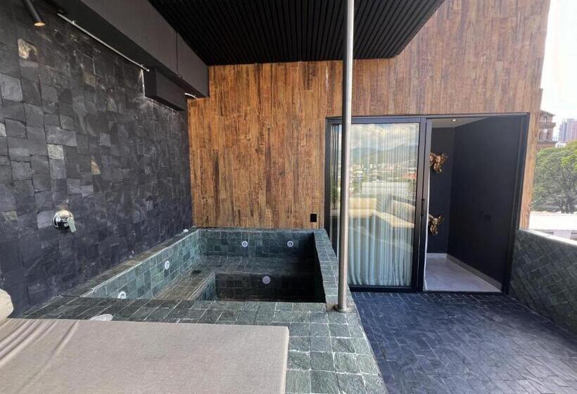 스탠다드 자쿠지 룸, Zelva Poblado