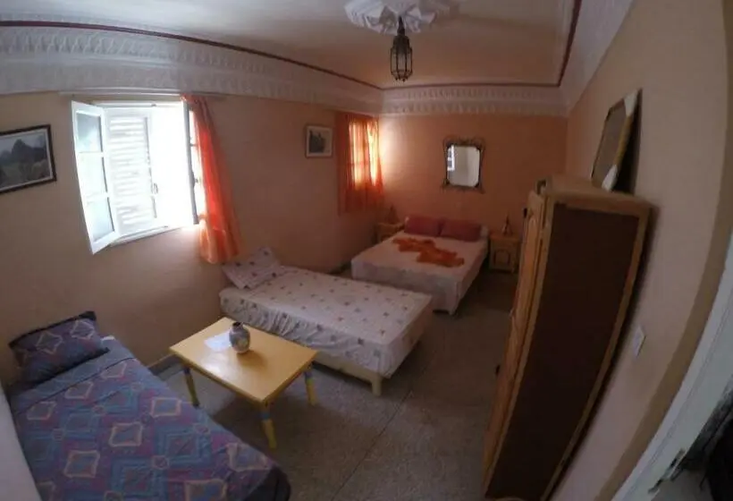 Perhehuone Jaettu Kylpyhuone, Chambres D Hôtes Les Amis