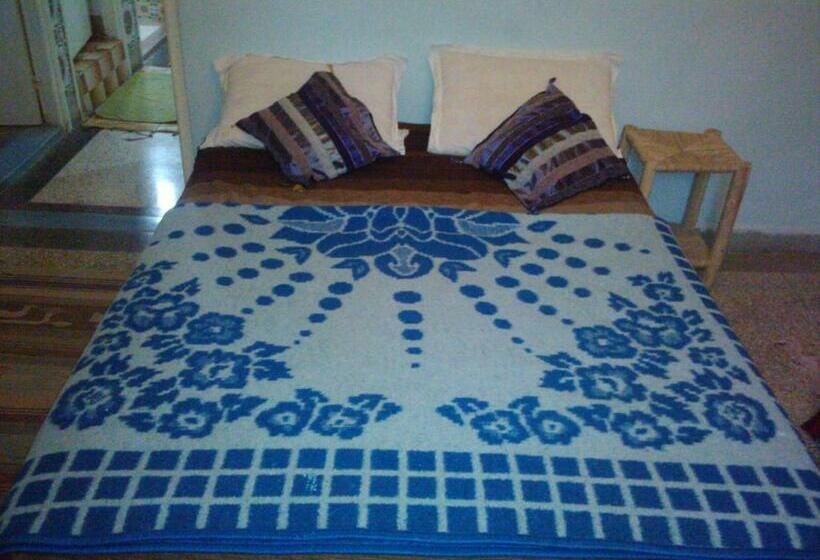 Номер Стандарт Четырехместный Совместный Санузел, Chambres D Hôtes Les Amis