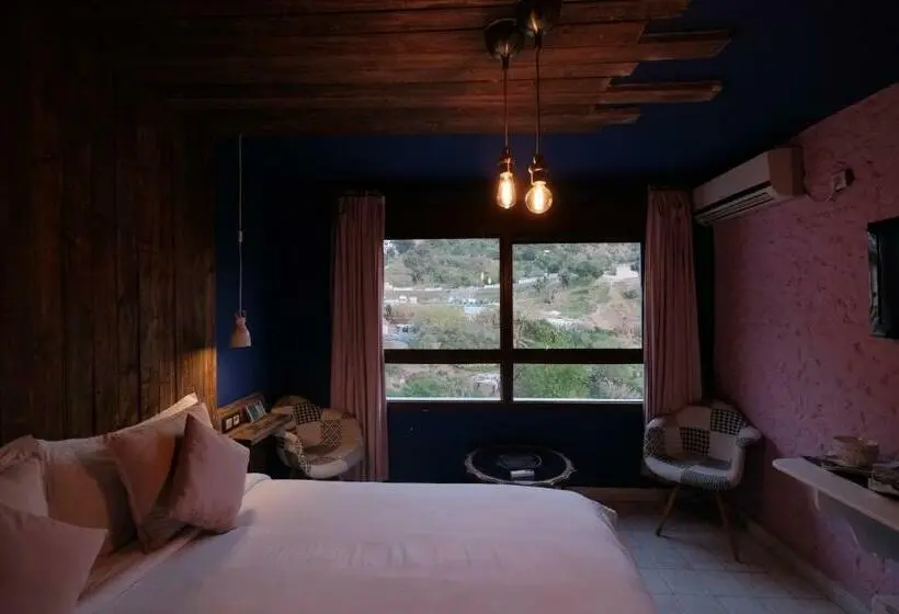 Deluxe room with river view, Dar Elrio