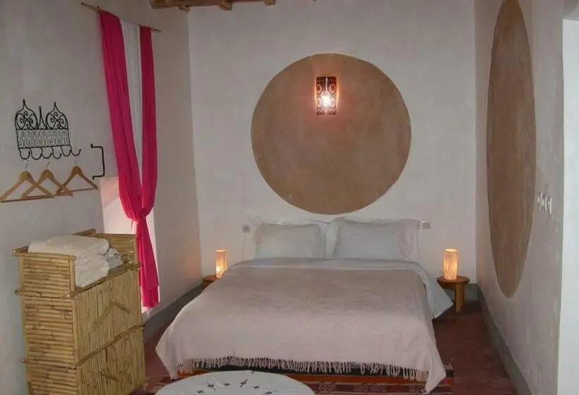 Standard Kolmen Hengen Huone, Kasbah Iswan