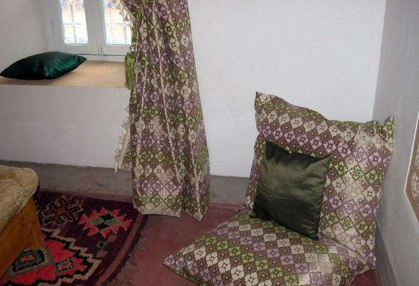 اتاق استاندارد, Kasbah Iswan