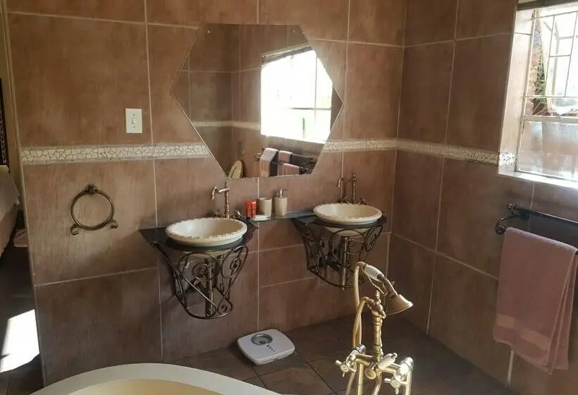 Deluxe-studio, La Picasso Guesthouse