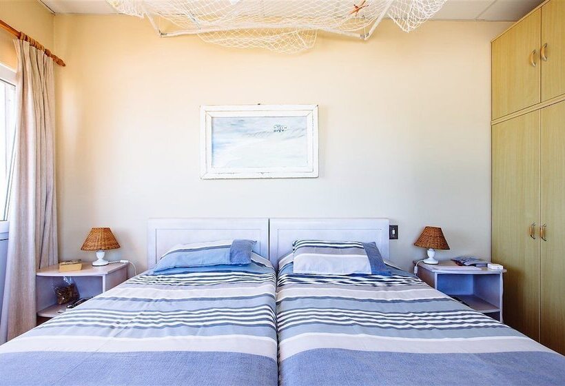 Апартаменты 1 Спальня, Swept Away Guest House