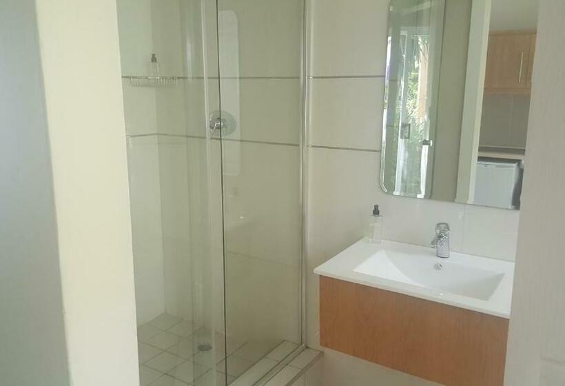 חדר סטנדרט, The Terrace