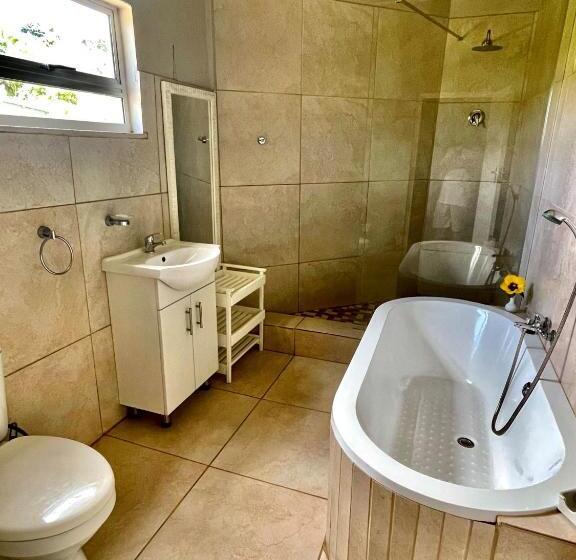 חדר משפחתי, Ocean View