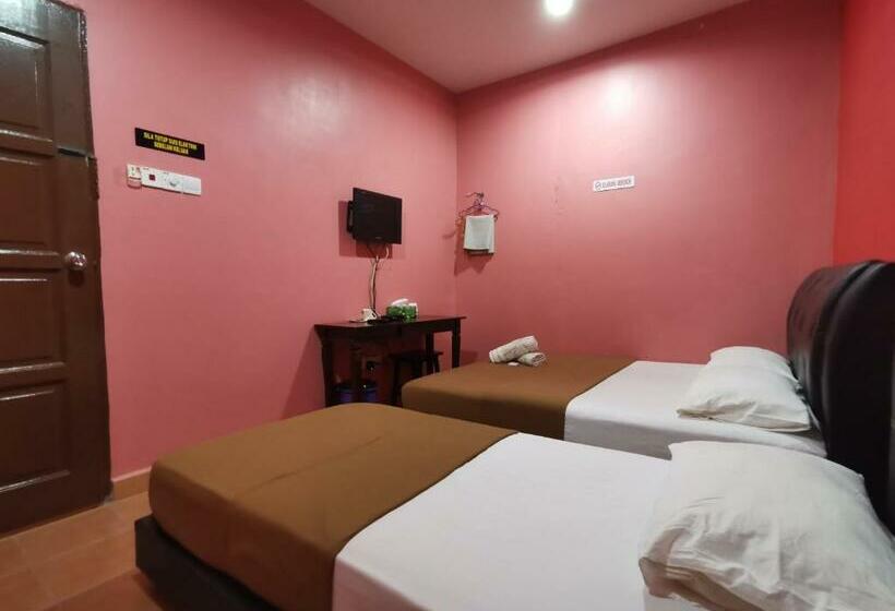 اتاق استاندارد سه نفره, Spot On 89865 Hotel Titiwangsa Gm