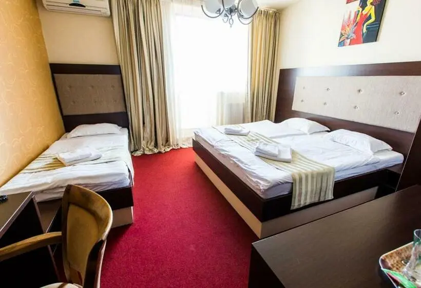 Deluxe Kolmen Hengen Huone, Sun