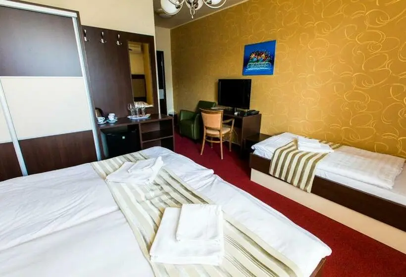 Deluxe Kolmen Hengen Huone, Sun