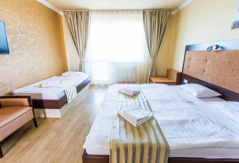 Deluxe Kolmen Hengen Huone, Sun