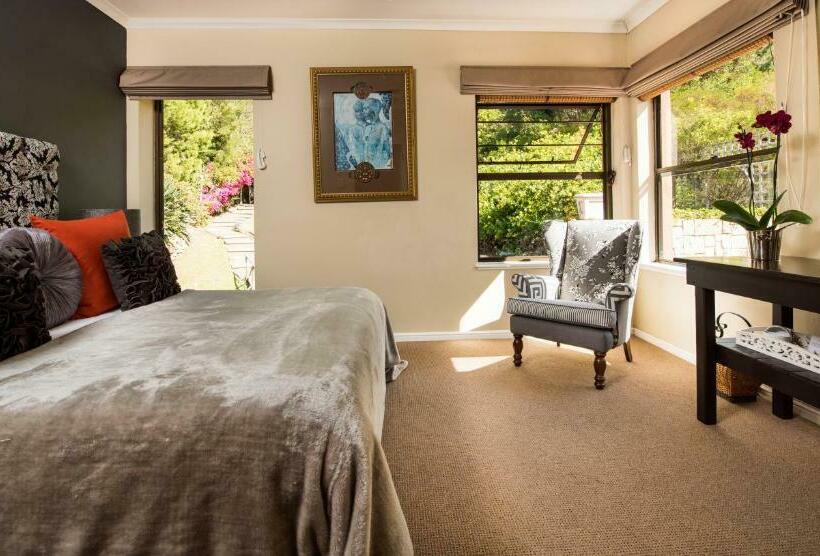 غرفة قياسية مطلة على الجبل, Whale View Manor & Spa