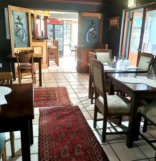 Standard-huone, Tiffanys B&b, Pub & And Teagarden