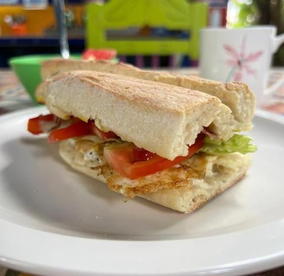 חדר סטנדרט חדר אמבטיה משותף, Hostel Candelaria