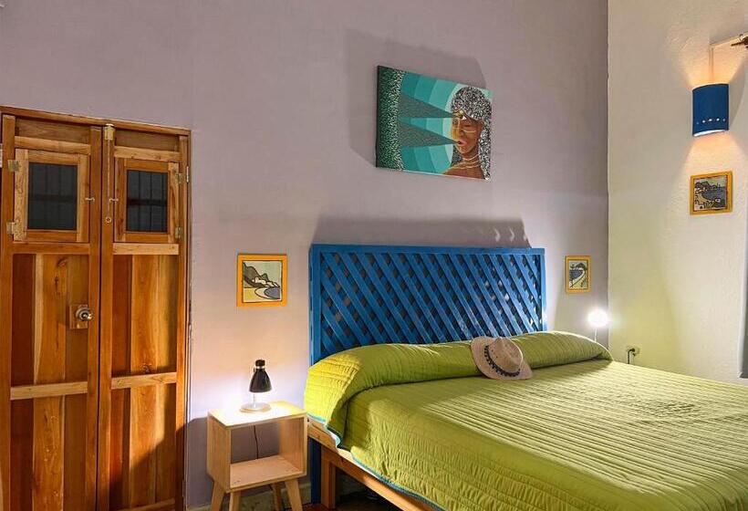 חדר דחוקס עם מיטת קינג, Hostel Candelaria