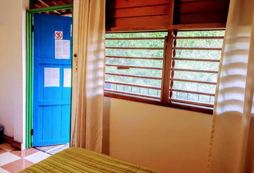חדר סטנדרט חדר אמבטיה משותף, Hostel Candelaria