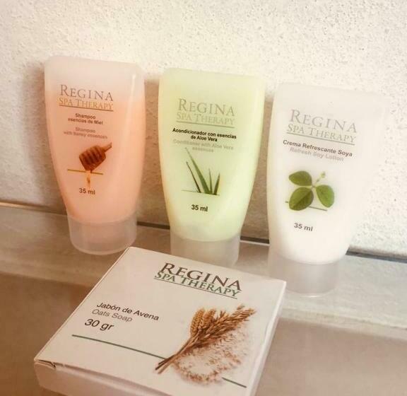 ファミリーステューディオ, Hospedaje Parras