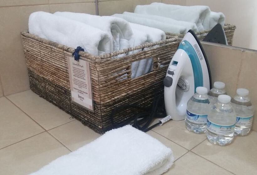 ファミリールーム, Hospedaje Parras