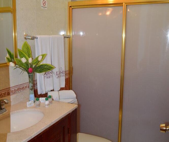 패밀리 룸, La Rienda Mision Tequillan