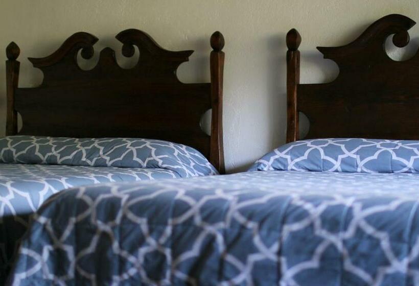 园景标准四人间, Posada La Presa