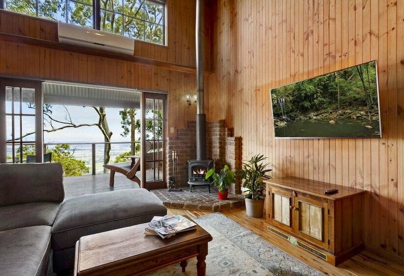 샬레, The Polish Place