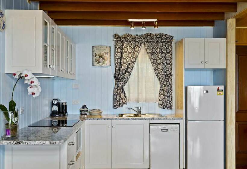 샬레, The Polish Place