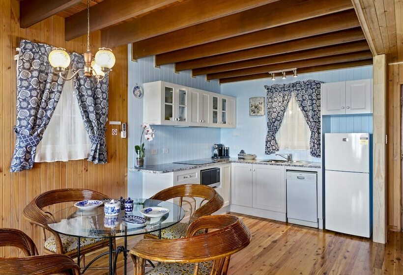 샬레, The Polish Place