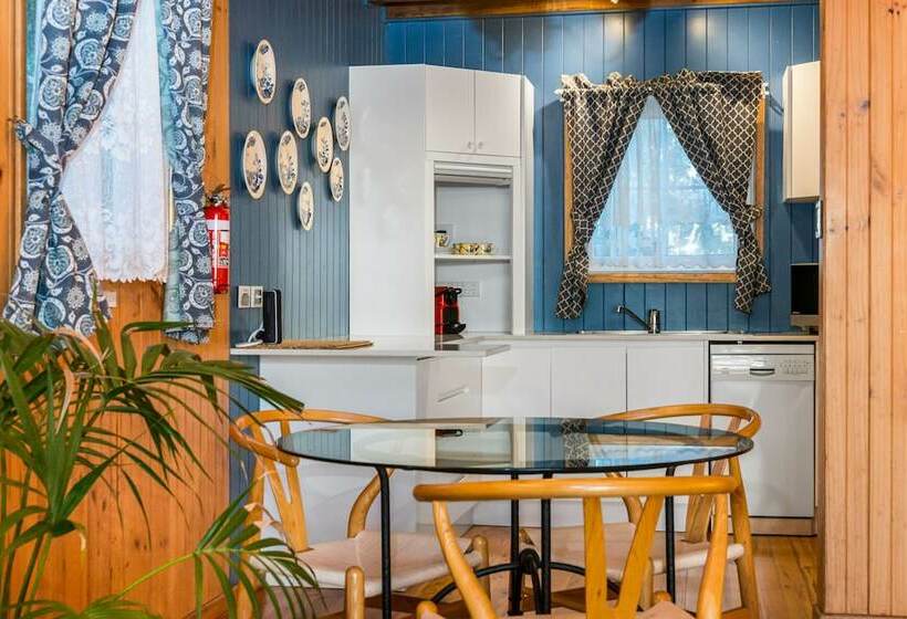 샬레, The Polish Place