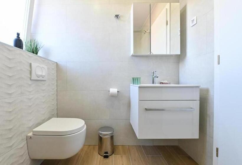 سوییت خانوادگی, Boutique Hotel Ivy Z