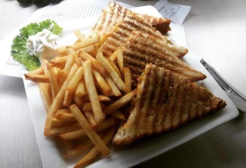 غرفة ديلوكس, Snow Crest Residency