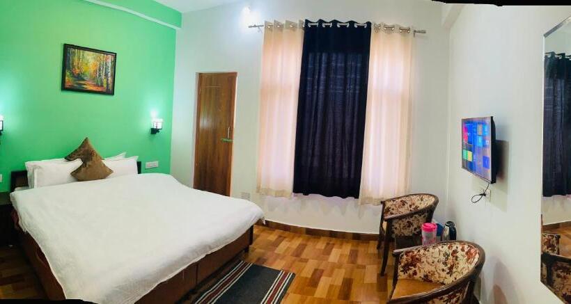 غرفة قياسية سرير كينج, Snow Crest Residency