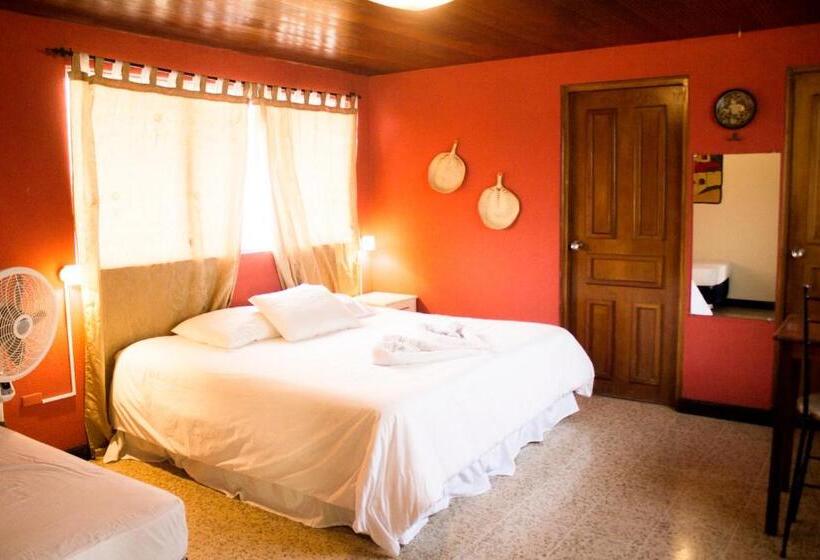 اتاق استاندارد, Hostal La Buena Onda