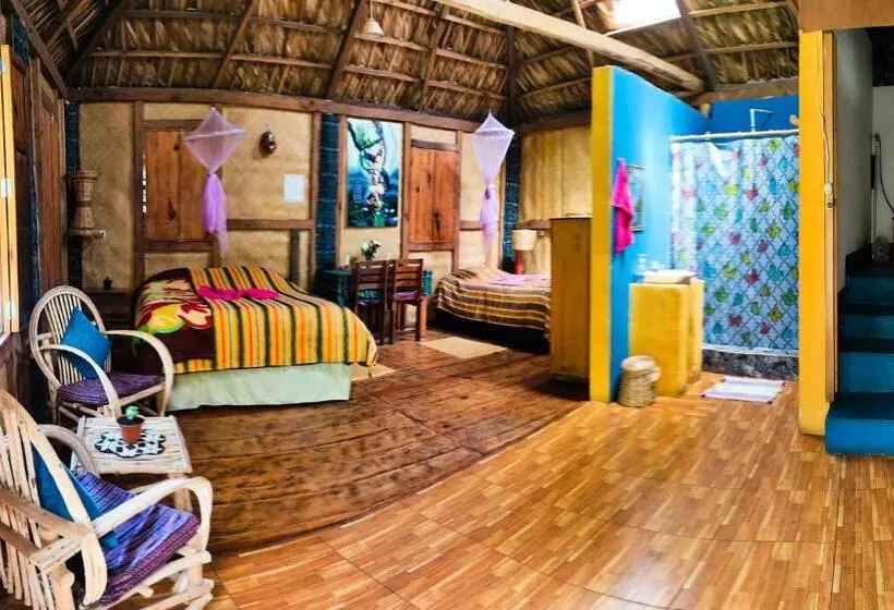 بانگلوی استاندارد, Eco Hotel Mayachik