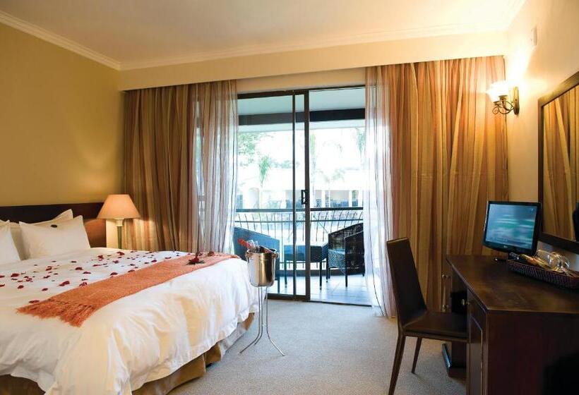 스탠다드 룸 풀장 전망, Happy Valley Hotel And Casino