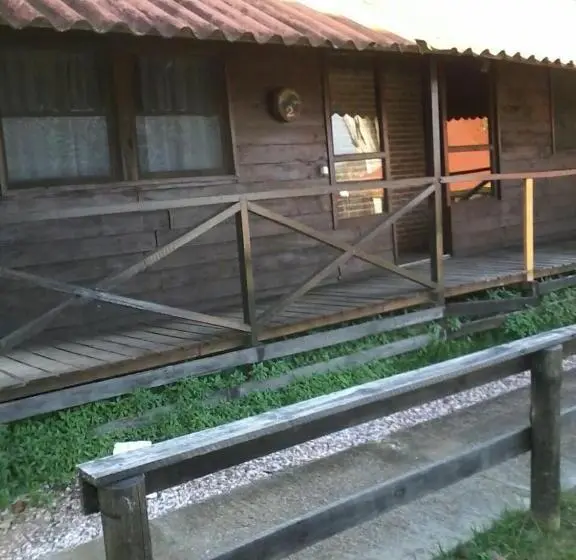 بانگلوی استاندارد, Complejo Laderas Del Cerro