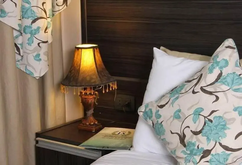 اتاق استاندارد یک نفره, Luxsur