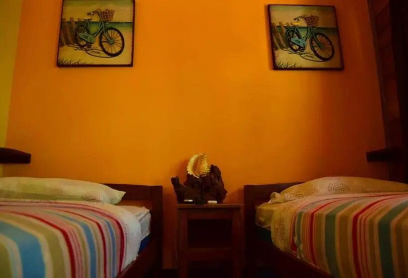 اتاق استاندارد, Y Restaurante Mama Ines