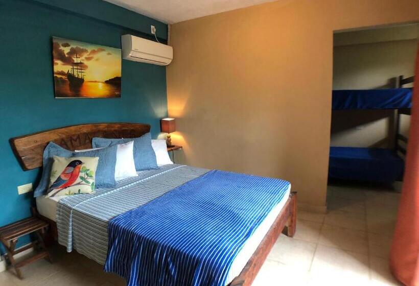 발코니가 있는 4인용 스탠다드 룸, Y Restaurante Mama Ines