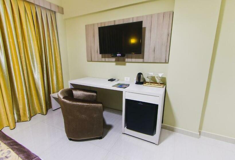 اتاق لوکس سه تخته, Megal Suites