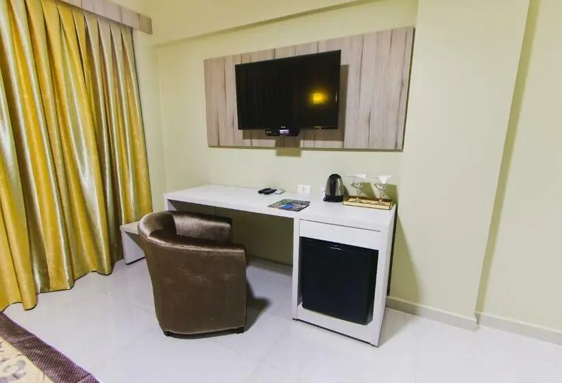 اتاق لوکس سه تخته, Megal Suites