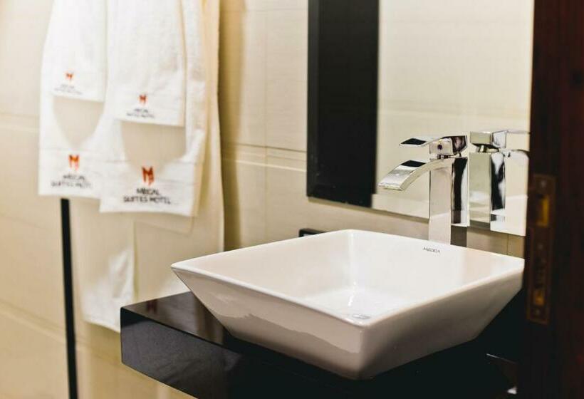 اتاق لوکس سه تخته, Megal Suites