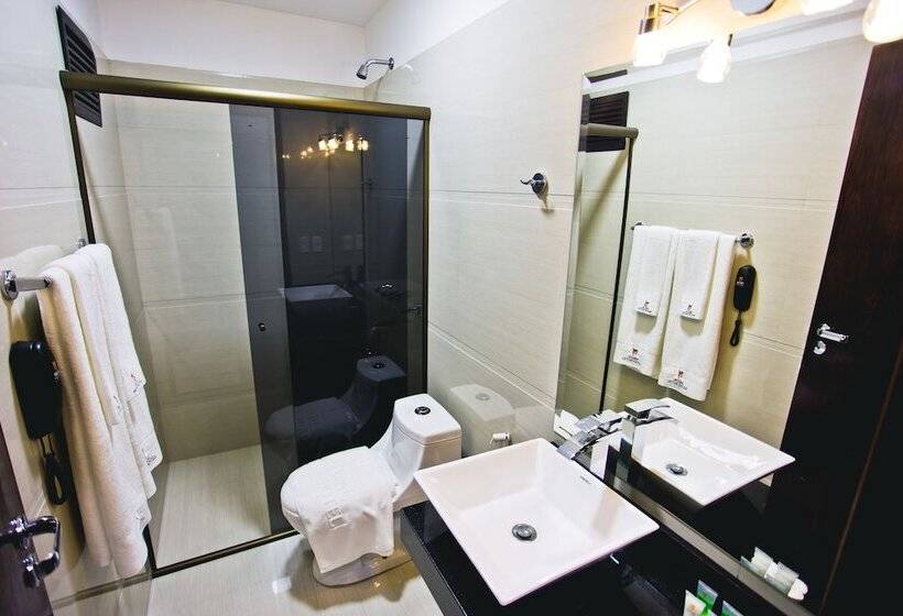 اتاق لوکس سه تخته, Megal Suites