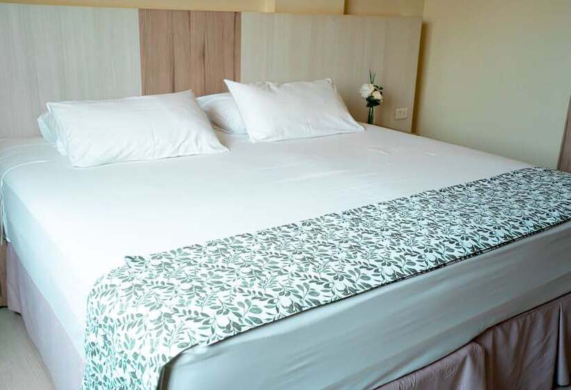 اتاق لوکس, Megal Suites