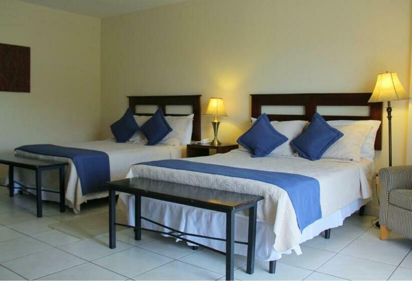 سوییت جونیور, Plaza Magdalena