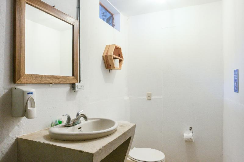 Standard Tent, Socialtel Maderas